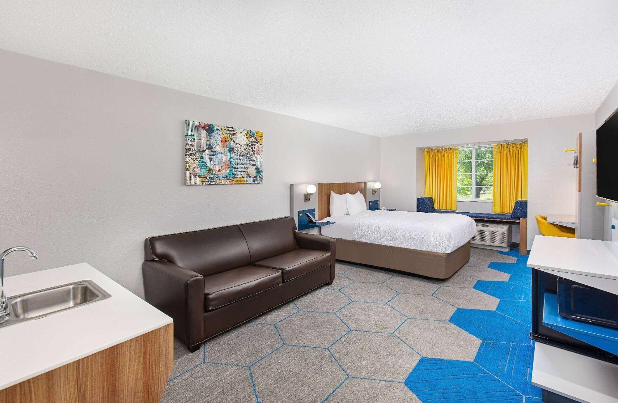 Microtel Inn & Suites Columbus North Extérieur photo
