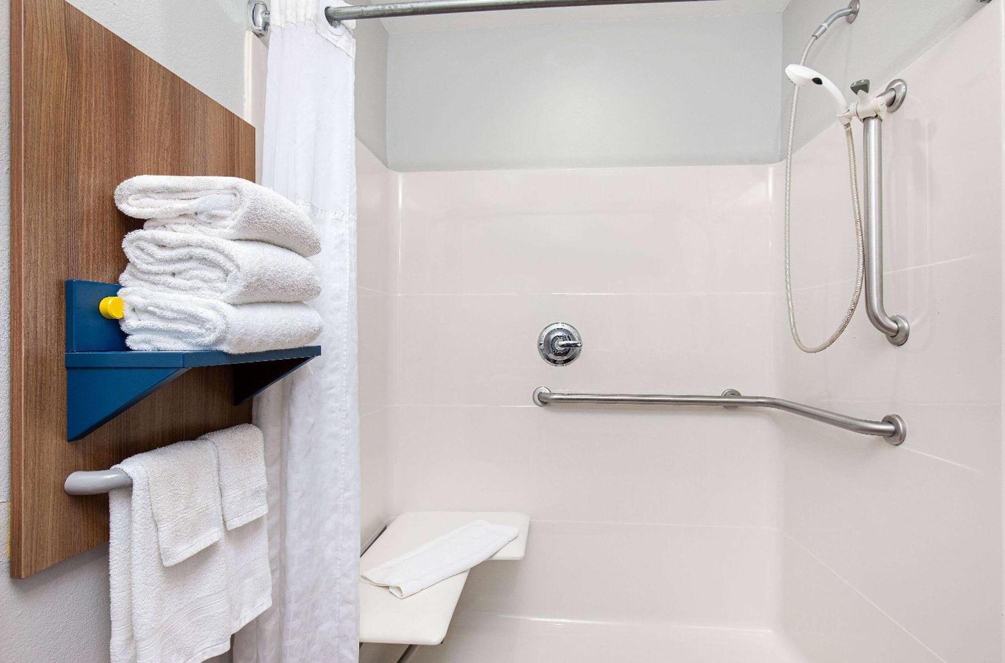 Microtel Inn & Suites Columbus North Extérieur photo